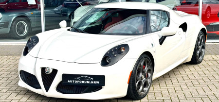 Alfa Romeo 4C 1.8 Turbo Typ 960 aus erster Hand 240PS 23649km Fotos