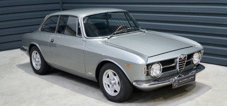 GT 1300 Junior Alfa Romeo Fotos