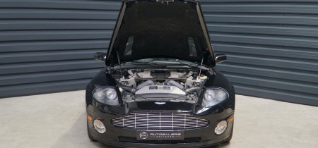 Vanquish V12 Aston Martin Fotos