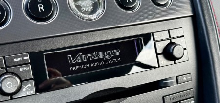 Aston Martin Vantage 4.3 V8 Coupé Sportshift 385 PS 2007 schwarz Fotos