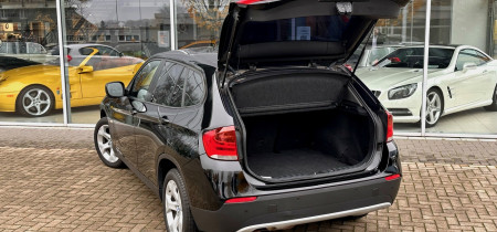 BMW X1 sDrive18i SUV VL31 2.0 E84 schwarz 2010 Fotos