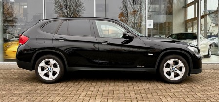 BMW X1 sDrive18i SUV VL31 2.0 E84 schwarz 2010 Fotos