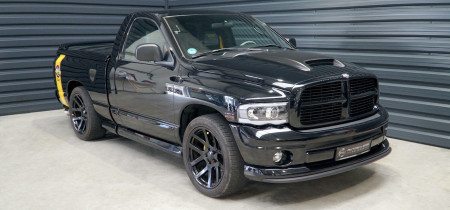 Rumble Bee Sondermodell Dodge RAM 1500 Fotos