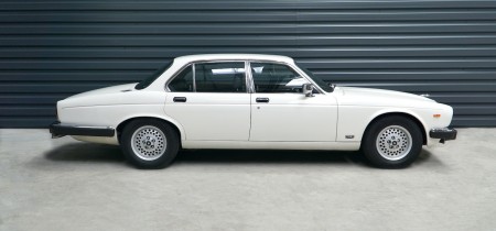 5.3 Sovereign H.E. Jaguar XJ12 Fotos