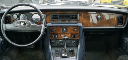 5.3 Sovereign H.E. Jaguar XJ12 Fotos
