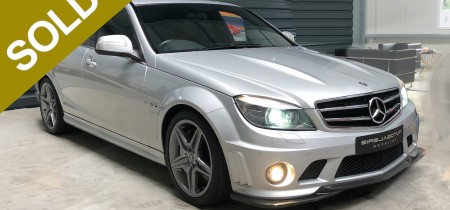 Mercedes-Benz C 63 AMG Limousine silber Fotos