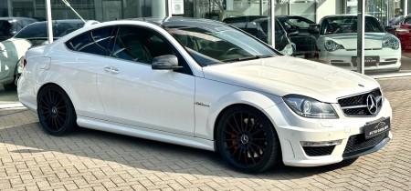 Mercedes-Benz C 63 AMG W204 Performance Package Plus 2012 Fotos