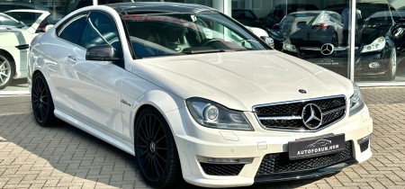Mercedes-Benz C 63 AMG W204 Performance Package Plus 2012 Fotos