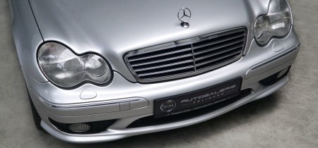 C 32 AMG Mercedes-Benz Fotos