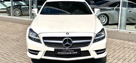 Mercedes-Benz CLS 500 AMG-Line C218 2011 M278 V8 Biturbo Fotos