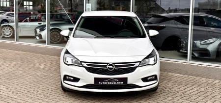 Opel Astra K 1.6 CDTI ecoFLEX Diesel Schrägheck 2016 weiss Hatchback 5 Türer Fotos