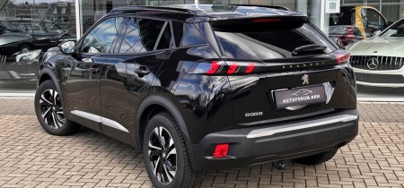 Peugeot 2008 BlueHDi 100 Allure 1,5 Liter Diesel 2020 Topausstattung Fotos