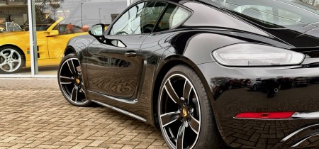 Porsche 718 Cayman S 2017 350 PS TOPZUSTAND und Sportwagen-Garantie bis August 2023 Fotos