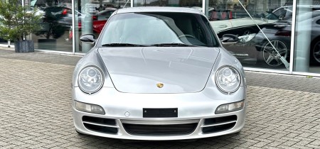 Porsche 997 3.8 Carrera S Coupé in silber metallic 85000 km 2005 Fotos