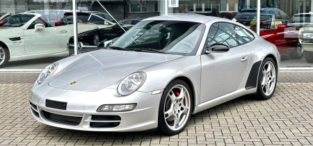 Porsche 997 3.8 Carrera S Coupé in silber metallic 85000 km 2005 Fotos