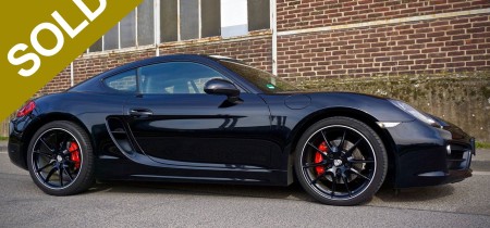 Porsche Cayman S - Schwarz Fotos