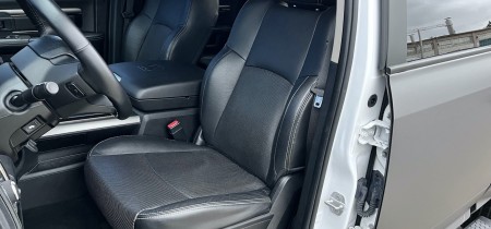 RAM 1500 HEMI Sport Crew Cab Fotos