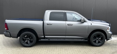 RAM 1500 HEMI Sport Crew Cab Fotos
