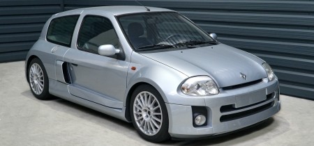 Renault Clio Sport Coupe 3.0 V6 Fotos